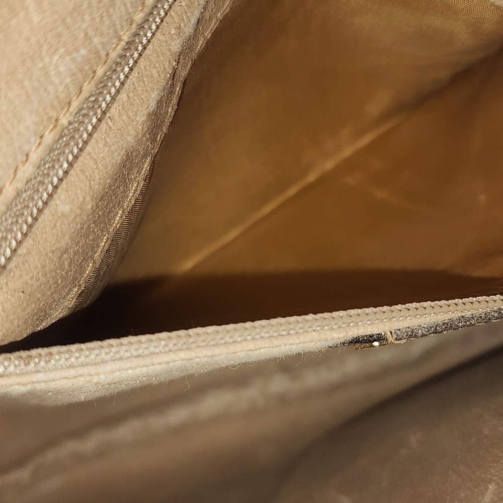 Vintage Gucci Sherry Line Crossbody - Picture 6 of 10